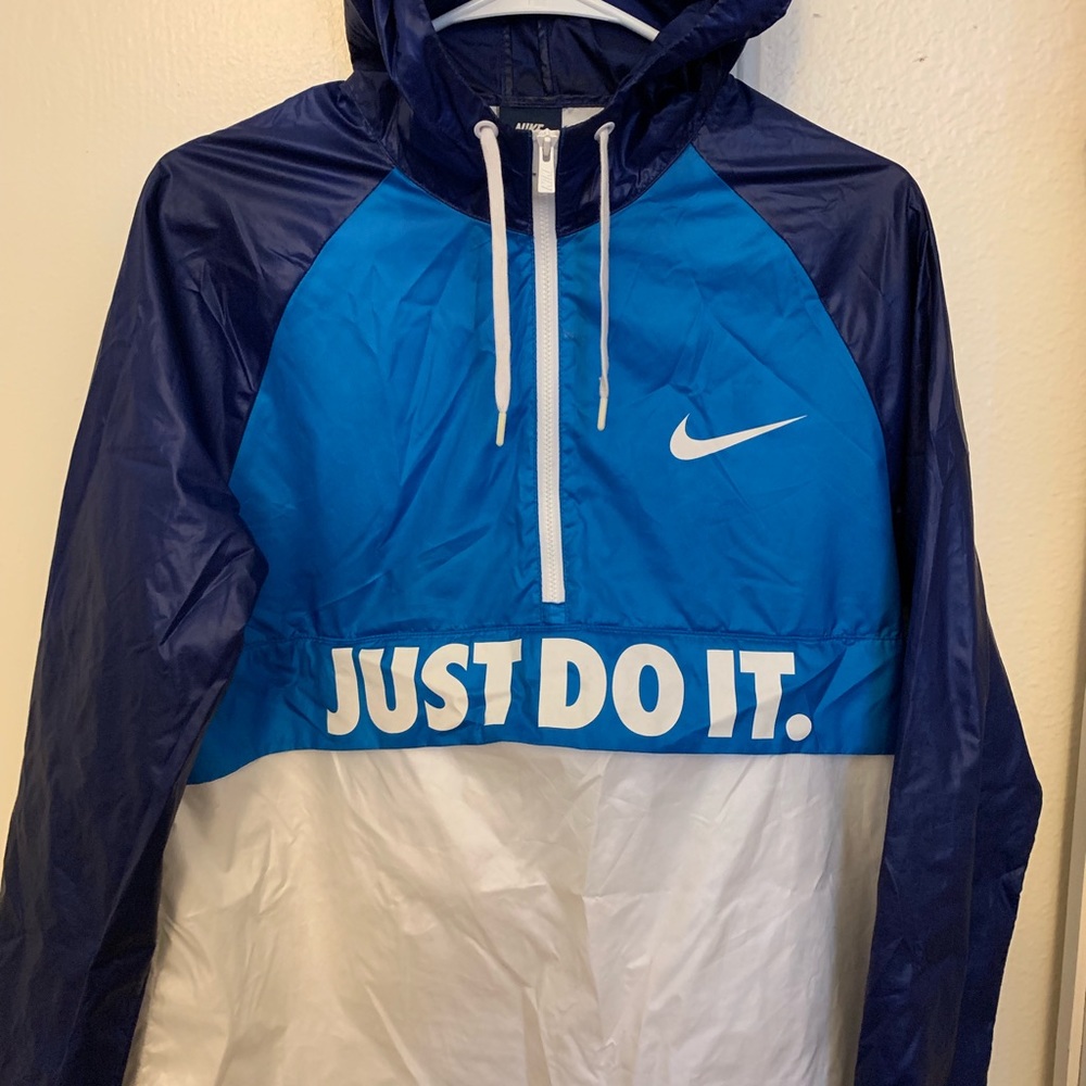Light weight training jacket